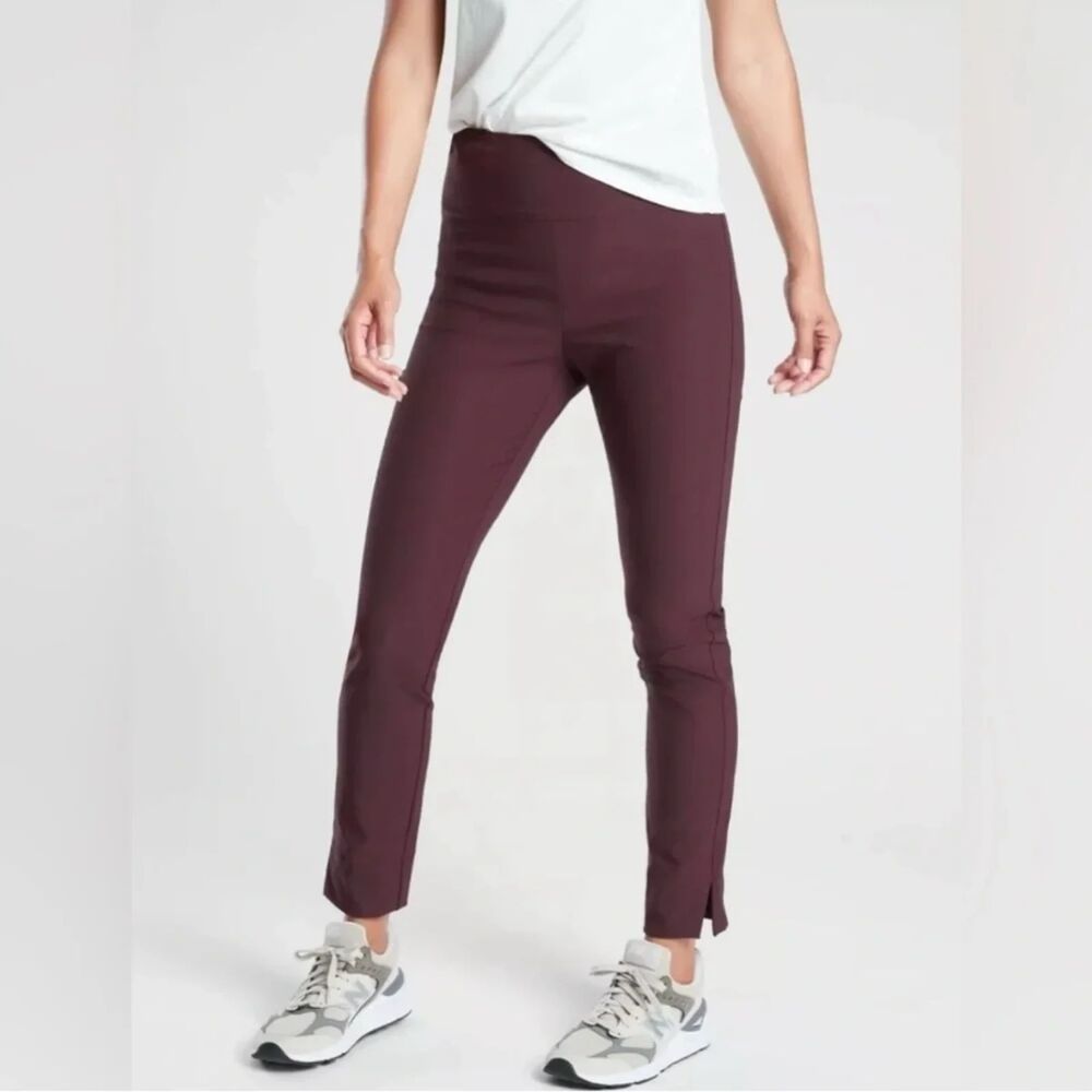 Athleta Wander Slim Ankle Pant in Maroon, Small (D2)